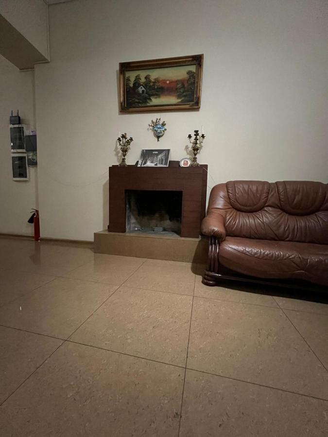 באטומי Hotel Albatros מראה חיצוני תמונה