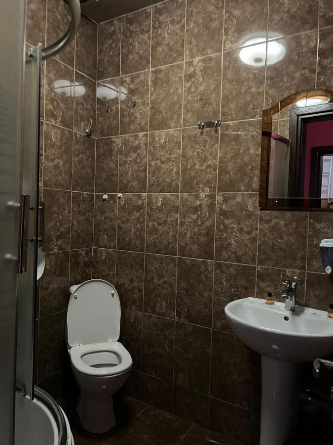 באטומי Hotel Albatros מראה חיצוני תמונה