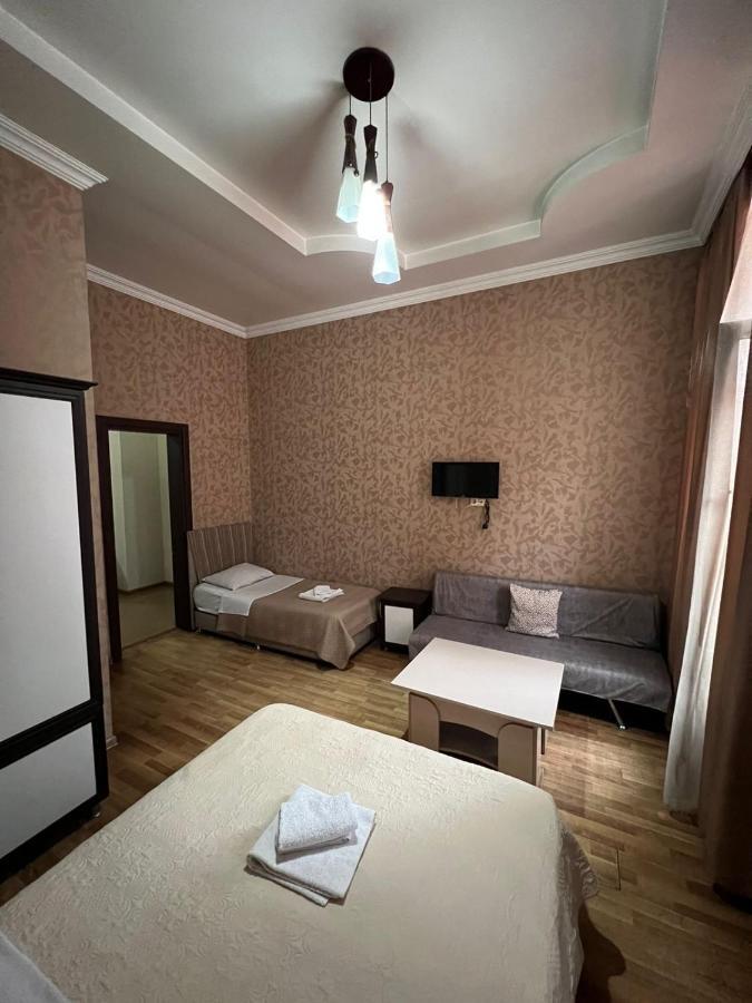 באטומי Hotel Albatros מראה חיצוני תמונה