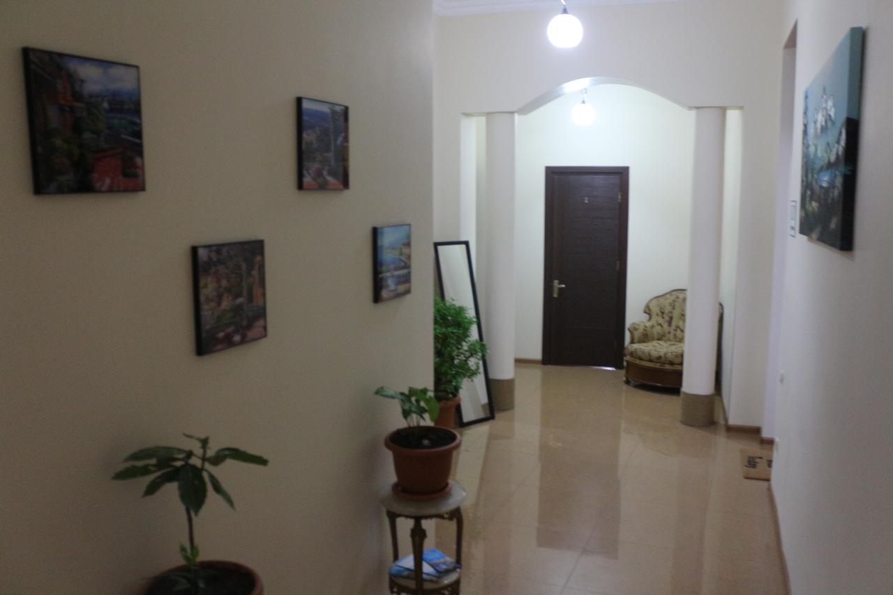 באטומי Hotel Albatros מראה חיצוני תמונה