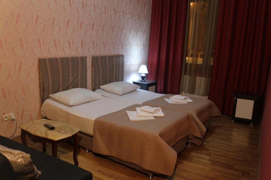 באטומי Hotel Albatros מראה חיצוני תמונה